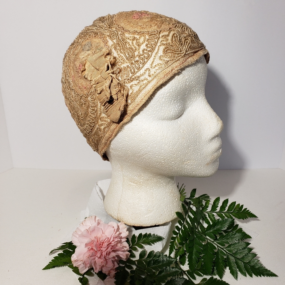 Vintage 1920's lace hat